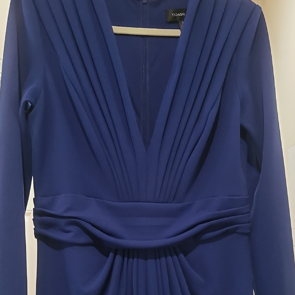 Elegant Blue Long Sleeve Formal Dress - Picture 3 of 4